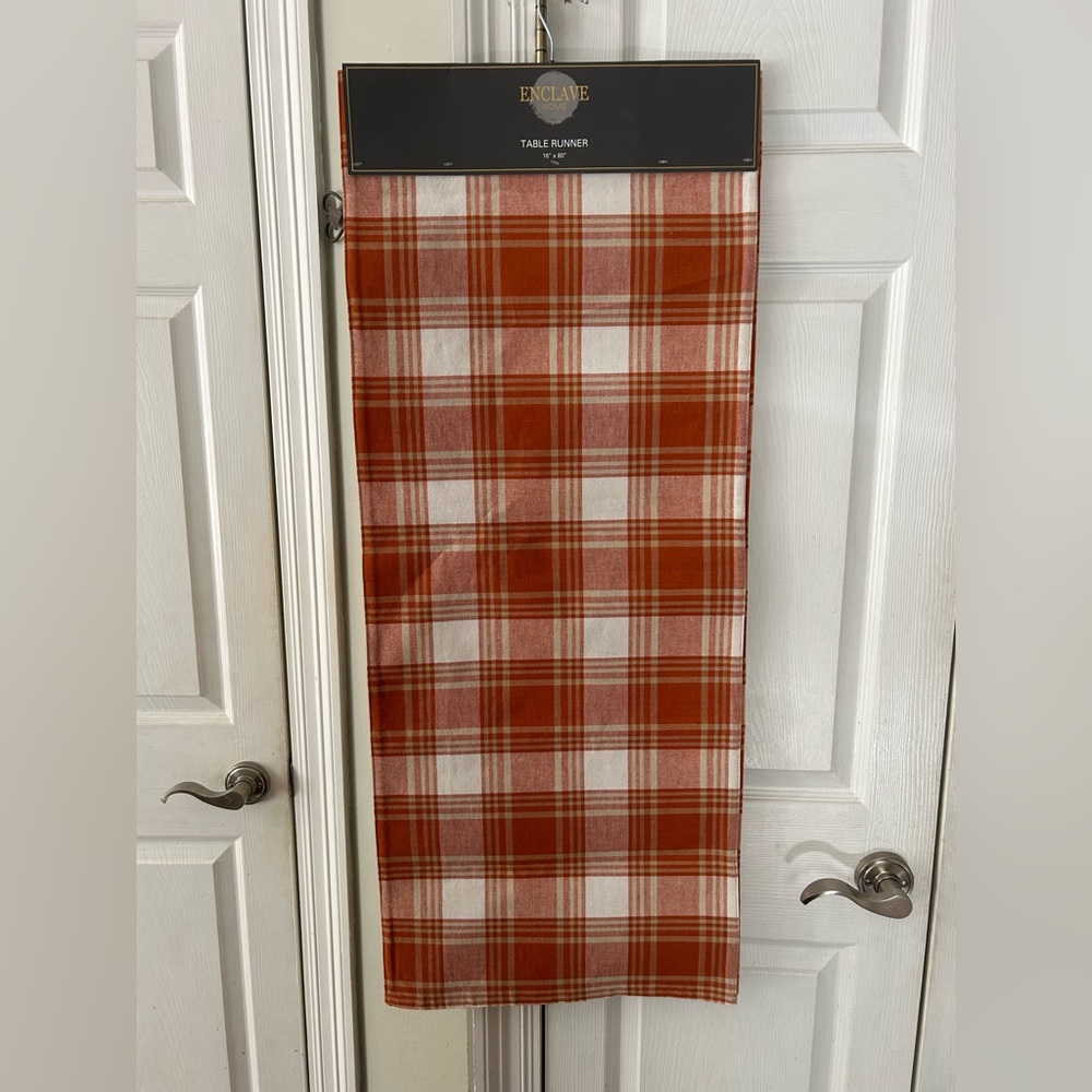 NWT Enclave Plaid Table Runner Rust & White Fall Thanksgiving Halloween Harvest